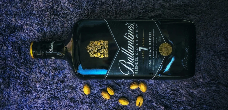 Qual Whisky é Melhor Red Label ou Ballantine: Guia Completo de Comparação
