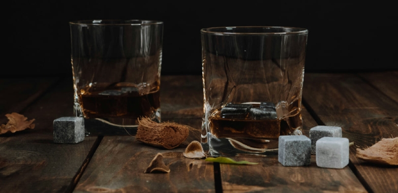 Octomore Whisky: 5 Fatos Sobre o Whisky Mais Defumado do Mundo