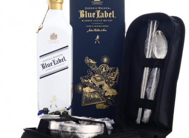 Johnnie Walker Blue Label Great Inventions 75cl / with Canteen Set