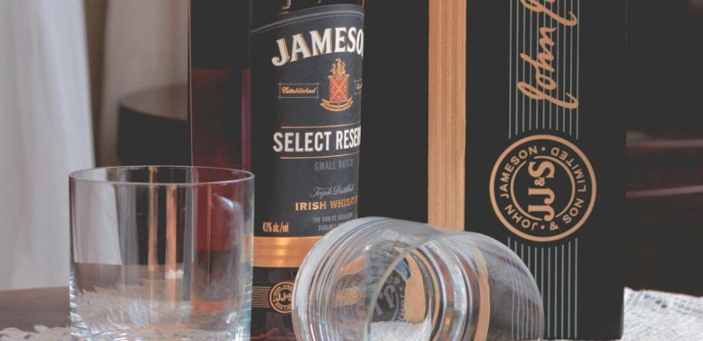 História do Whisky Irlandês: Das Origens às Marcas Icónicas