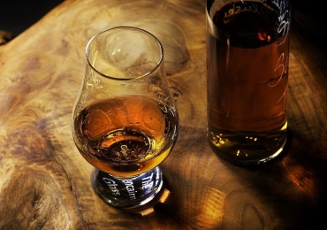 8 Ideias Do Que Fazer Com As Garrafas De Whisky Que Tem Em Casa