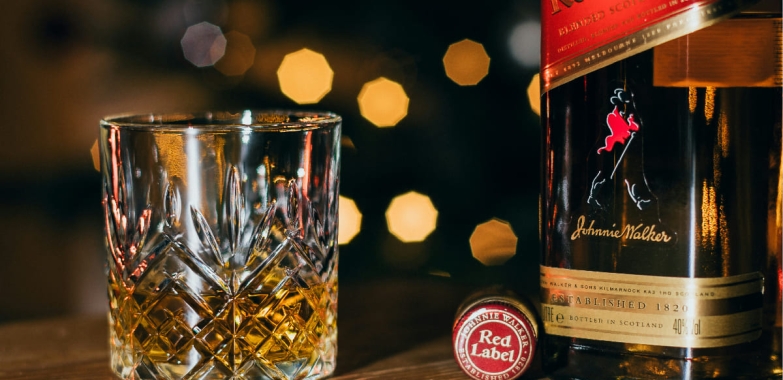 História do Johnnie Walker Whisky: A Jornada do Caminhante
